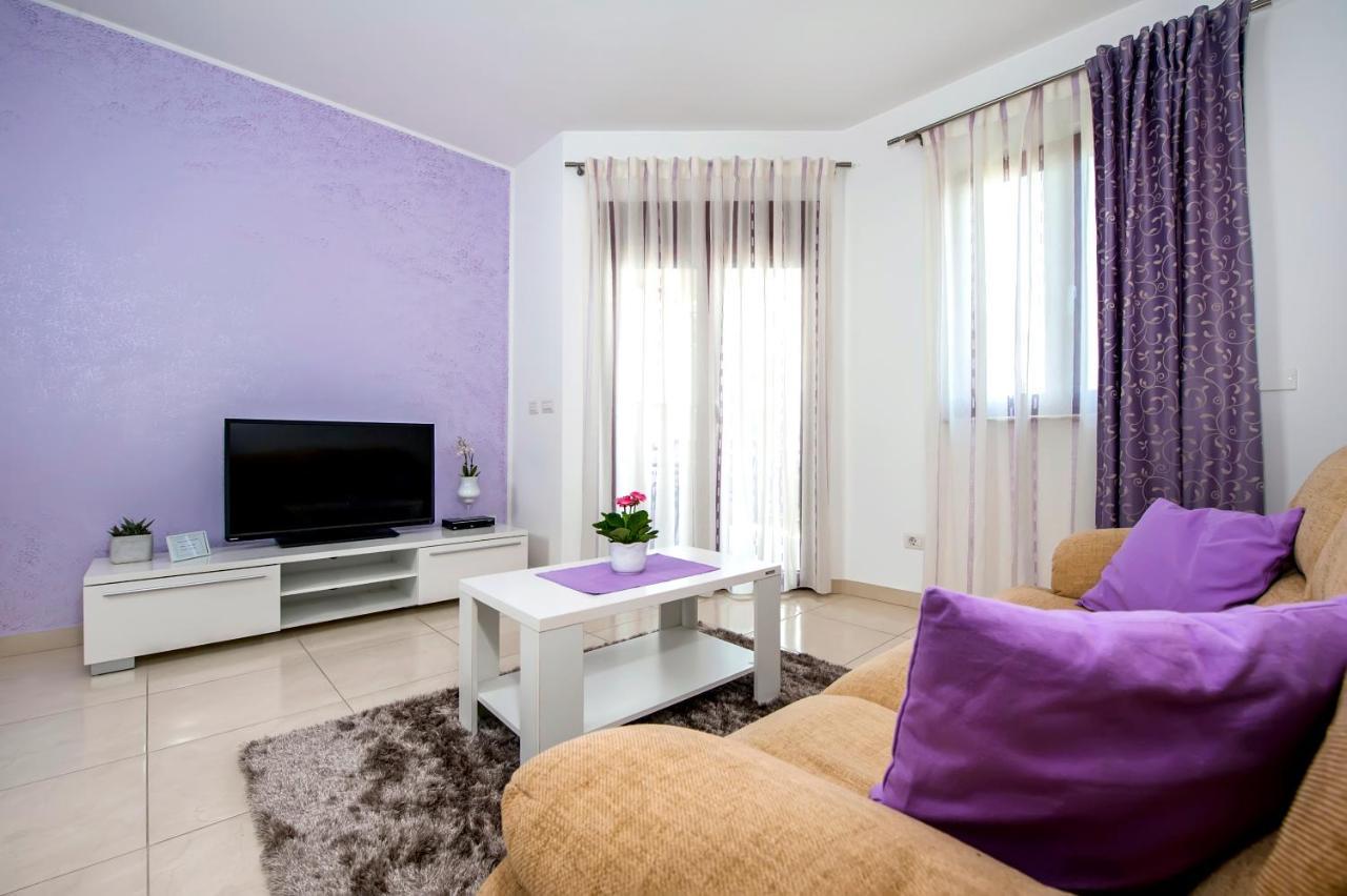 Apartments And Rooms Camaiore Rovinj Luaran gambar