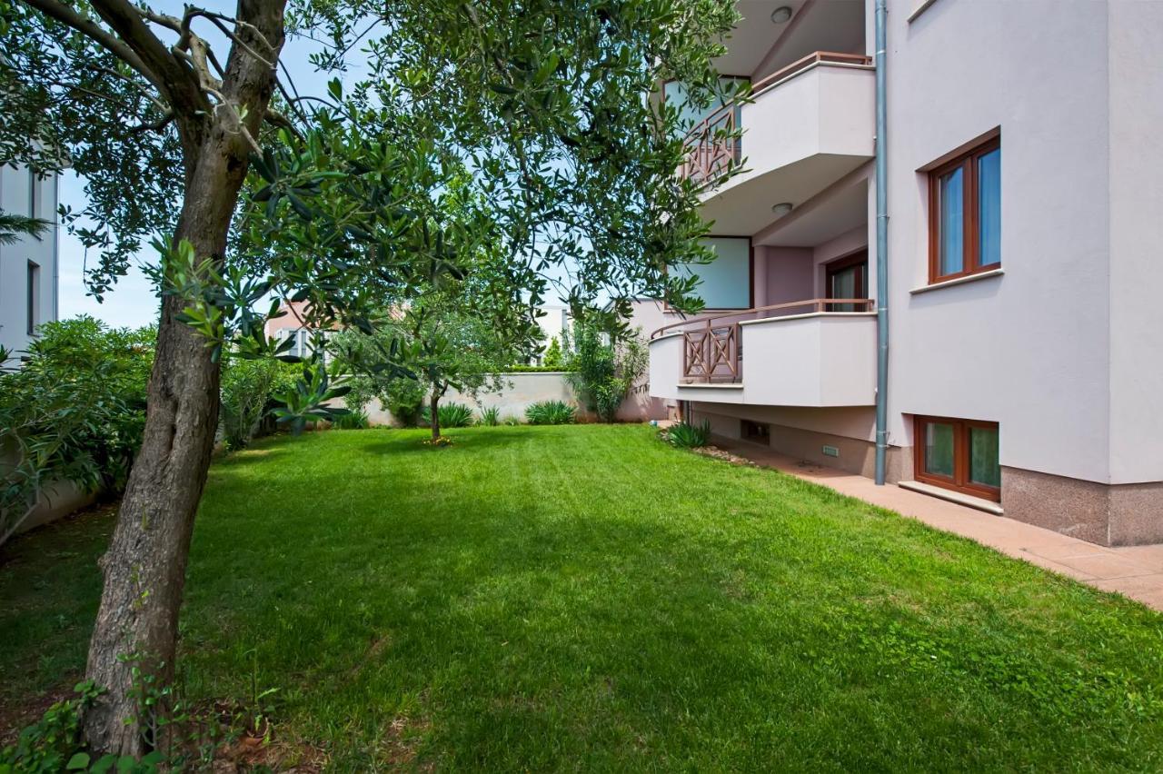 Apartments And Rooms Camaiore Rovinj Luaran gambar