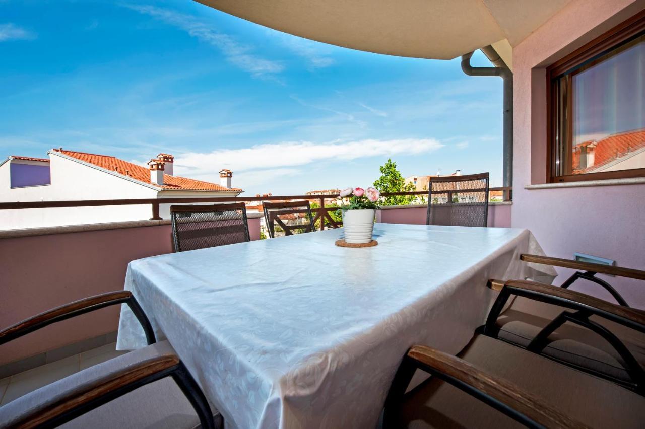Apartments And Rooms Camaiore Rovinj Luaran gambar