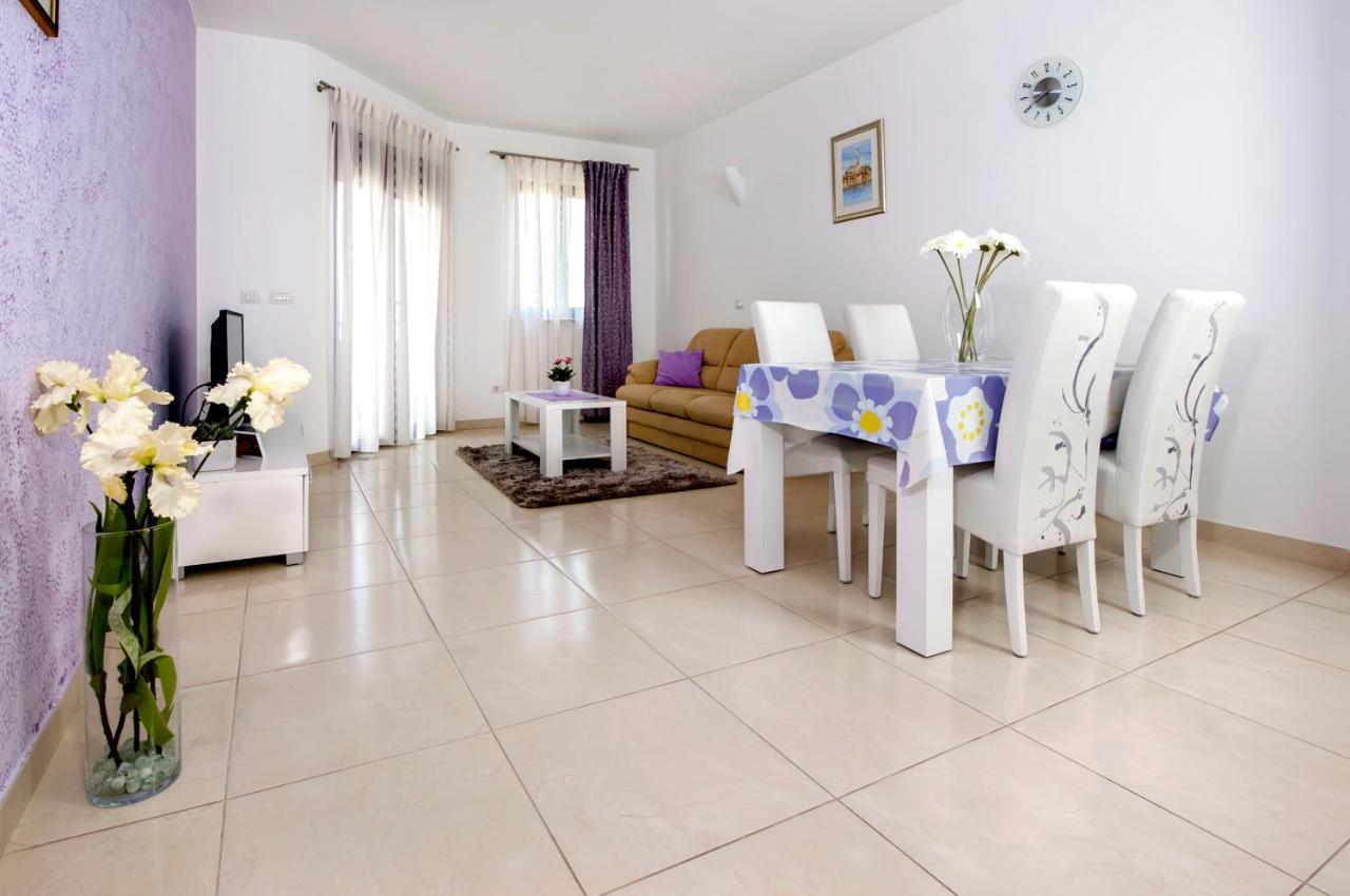 Apartments And Rooms Camaiore Rovinj Luaran gambar