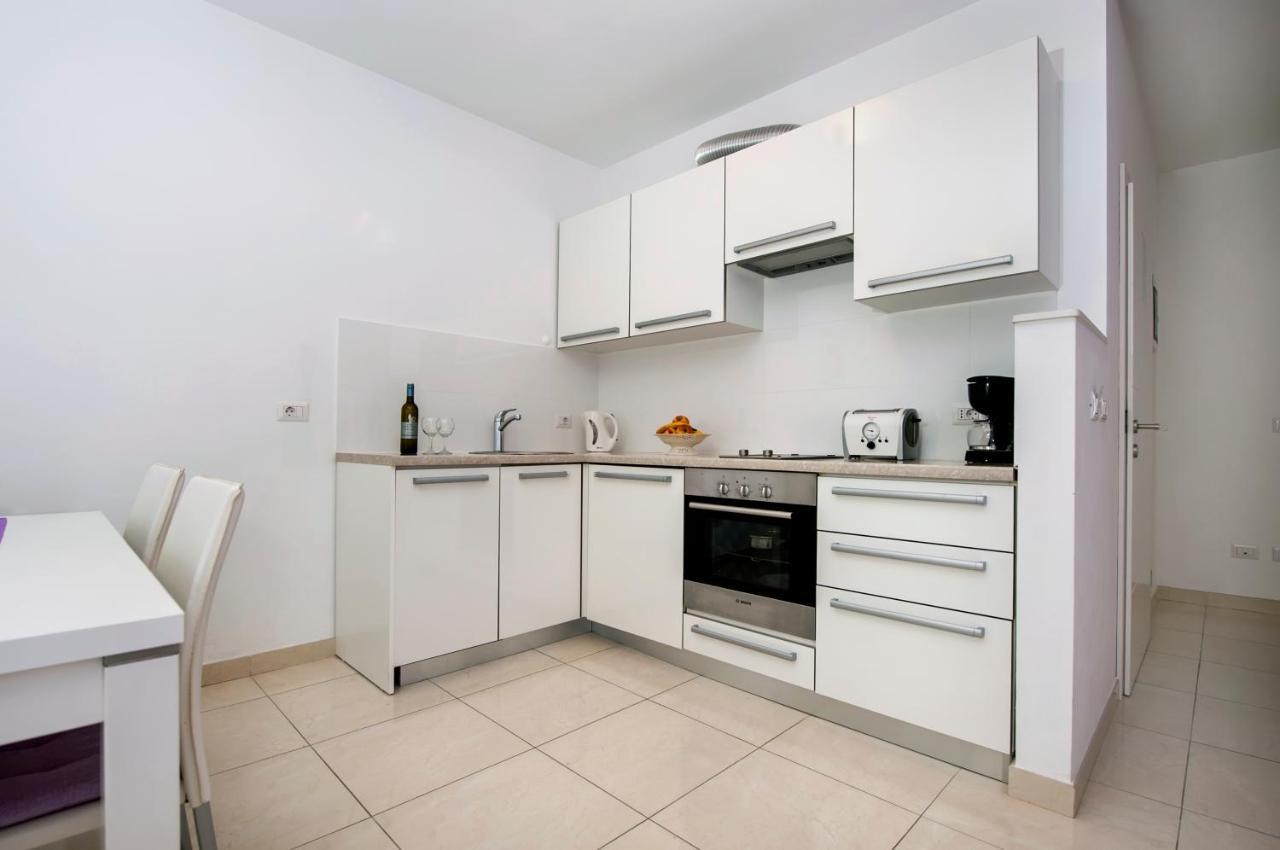 Apartments And Rooms Camaiore Rovinj Luaran gambar
