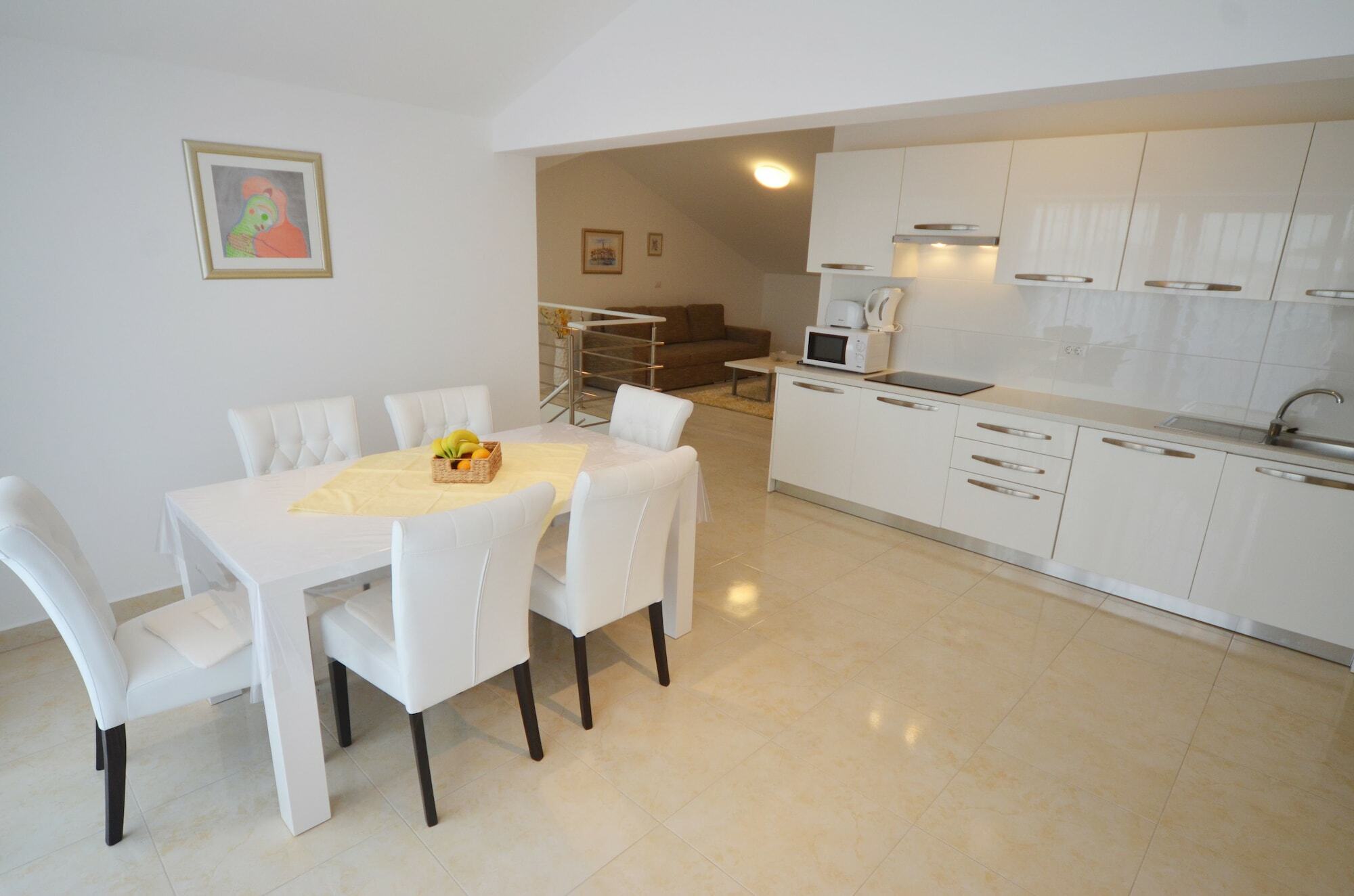 Apartments And Rooms Camaiore Rovinj Luaran gambar